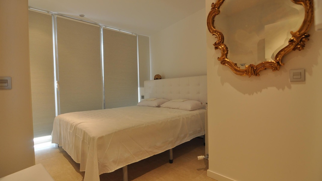Photo of Bedroom in Roses Town Center
