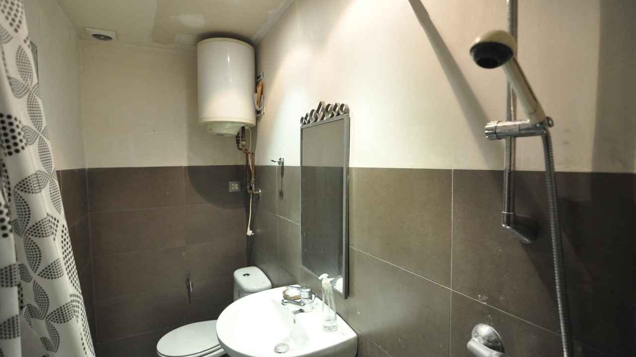 Photo of Bathroom in Roses Town Center