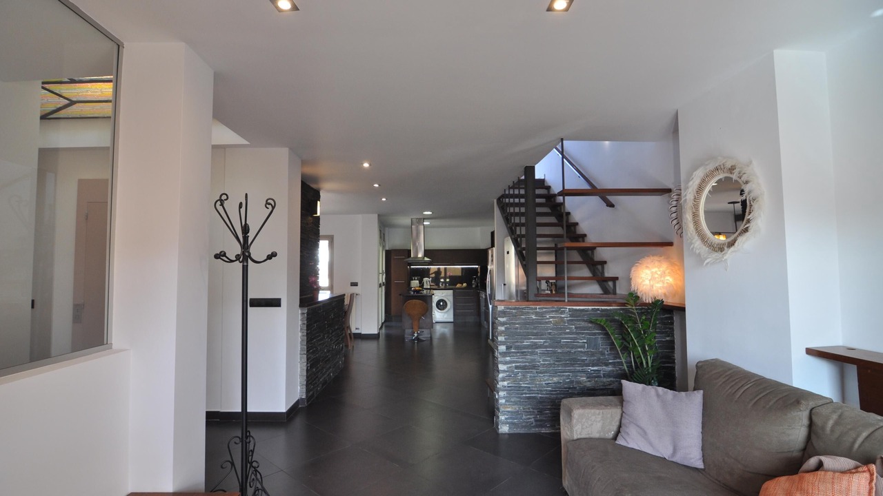 Photo of Livingroom in Roses Town Center