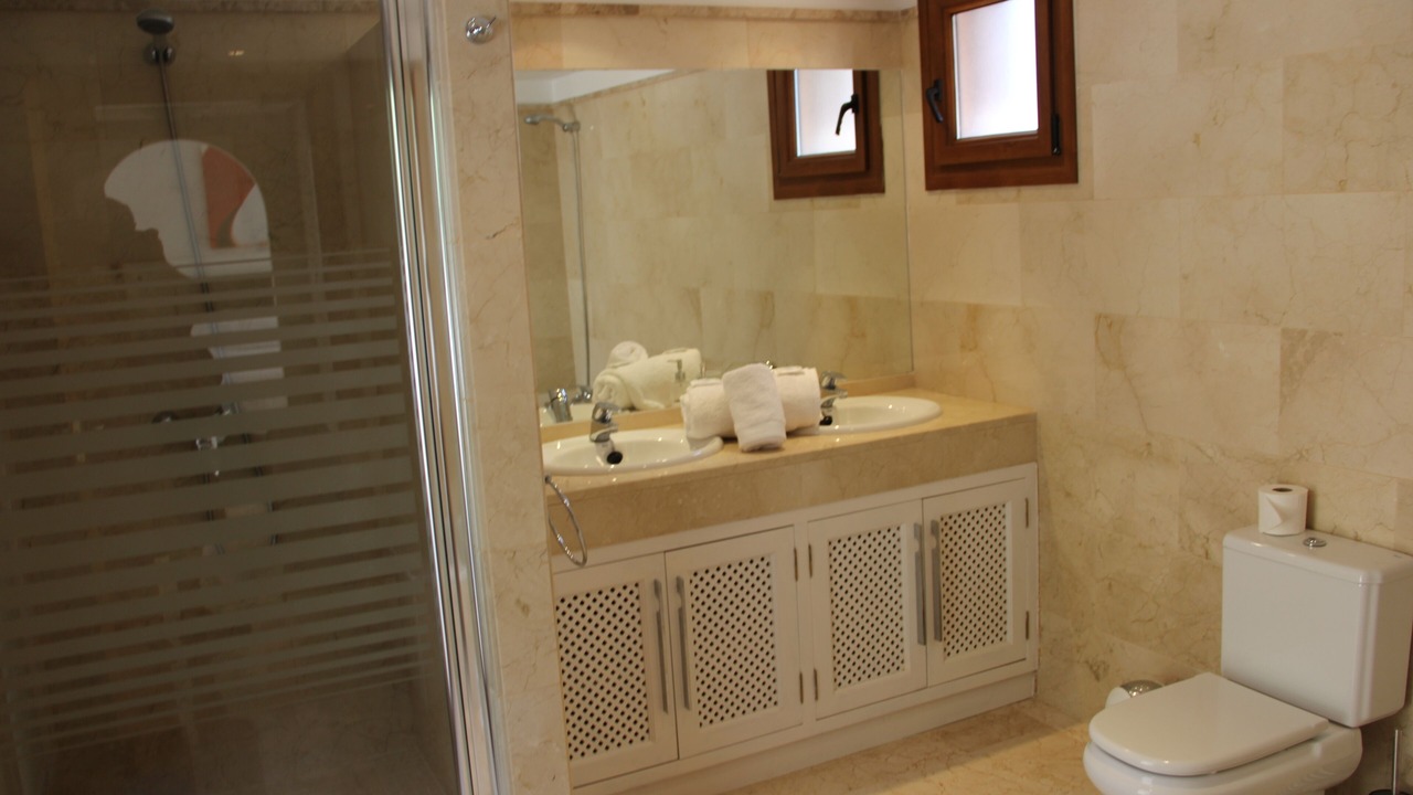 Photo of Bathroom in El Beal