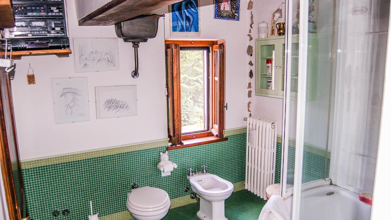Photo of Bathroom in Avigliano Umbrio