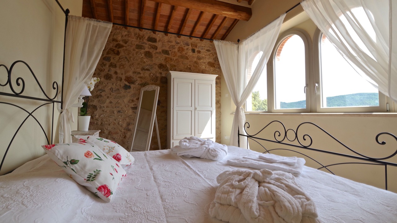 Photo of Bedroom in Monticiano