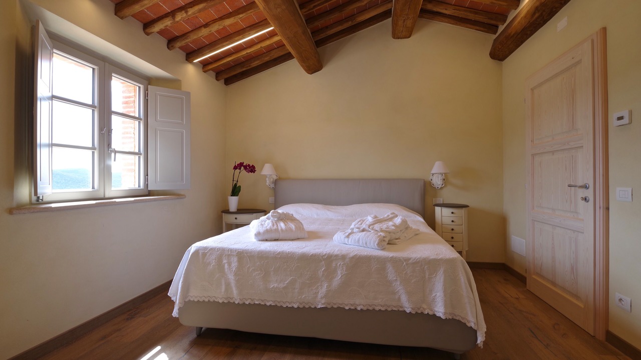 Photo of Bedroom in Monticiano