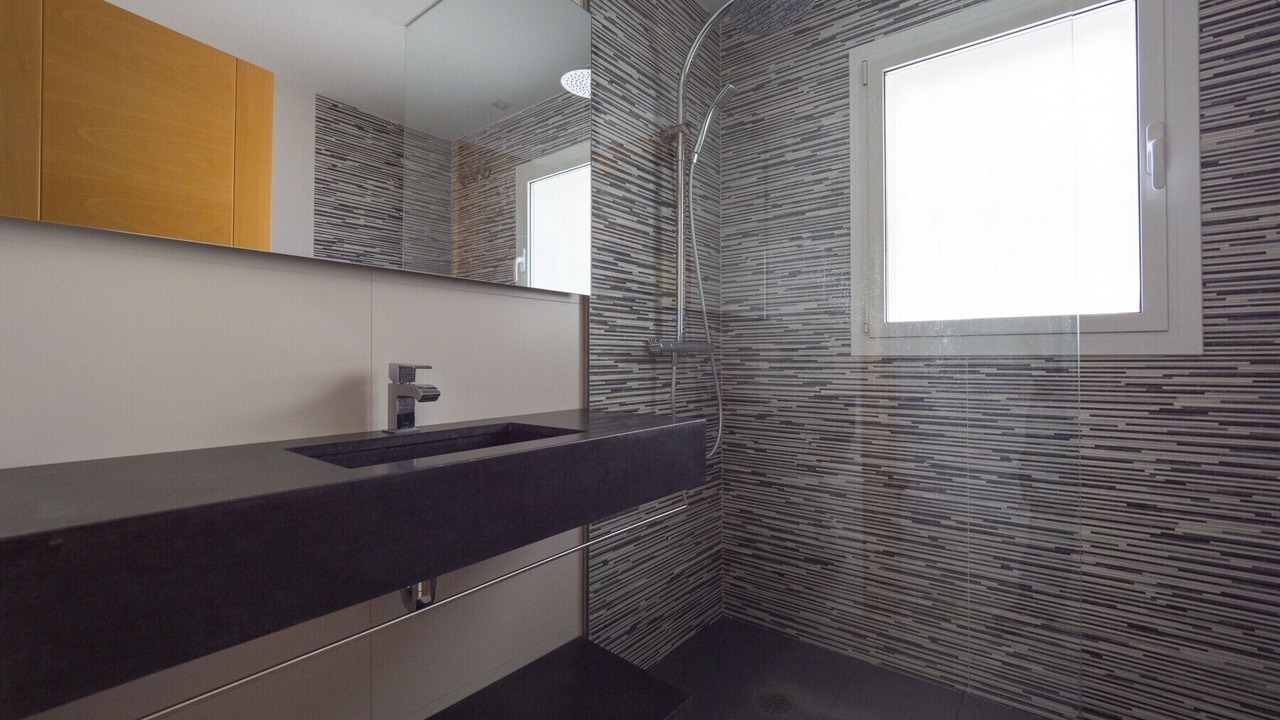 Photo of Bathroom in Roses Town Center