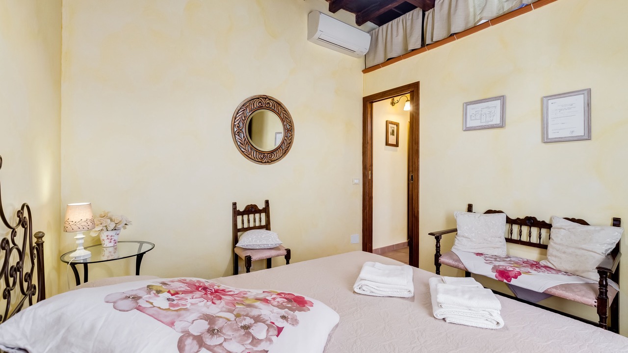 Photo of Bedroom in Navona