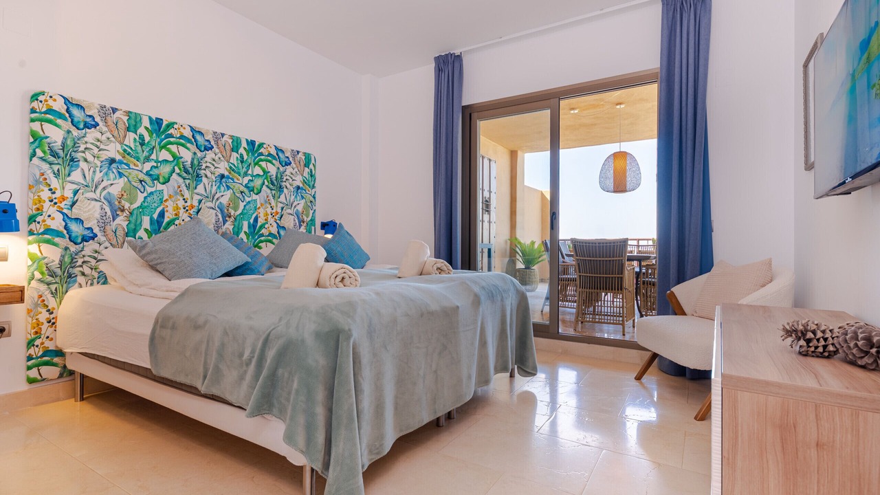 Photo of Bedroom in New Golden Mile