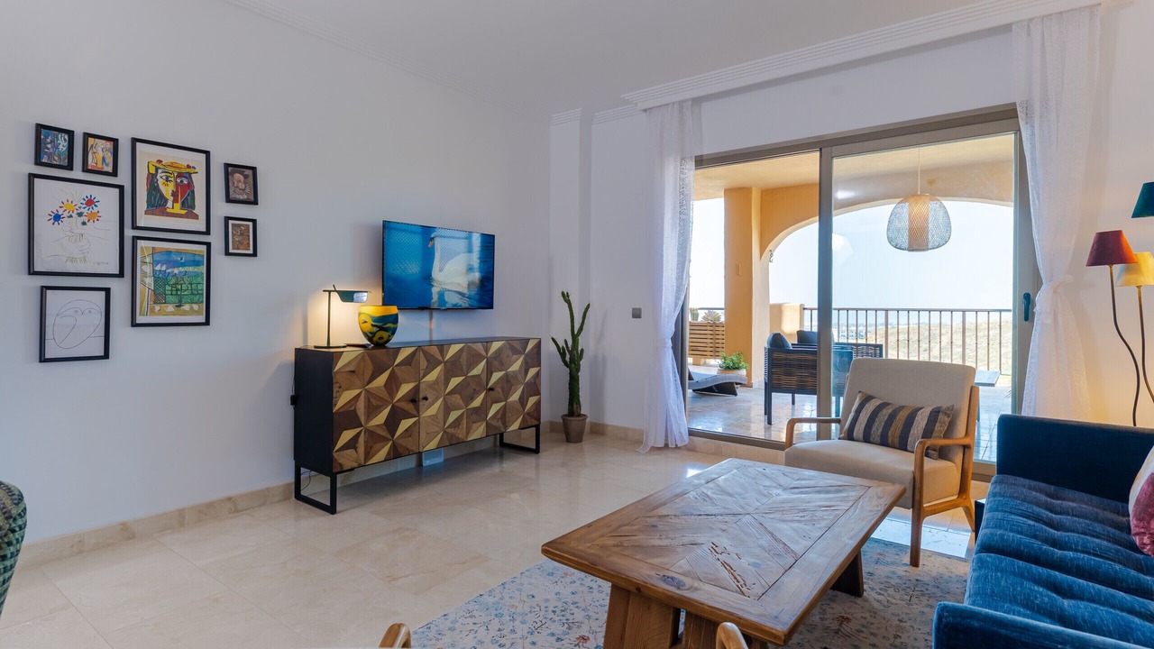 Photo of Livingroom in New Golden Mile