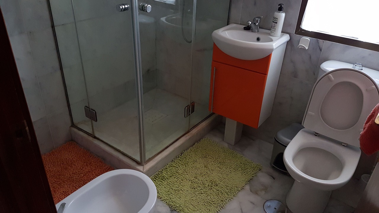 Photo of Bathroom in Los Barrios