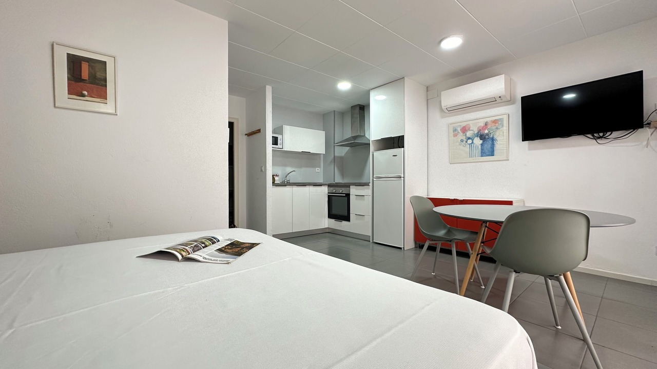 Photo of Bedroom in Roses Town Center