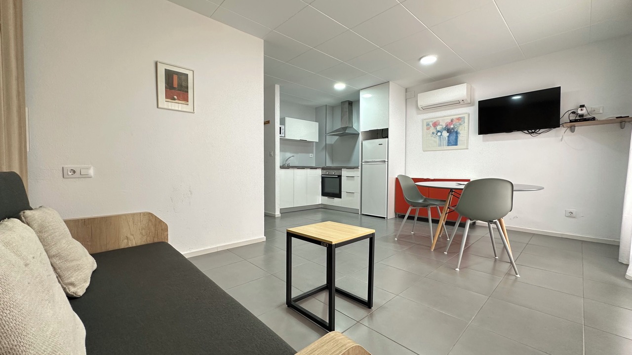 Photo of Livingroom in Roses Town Center