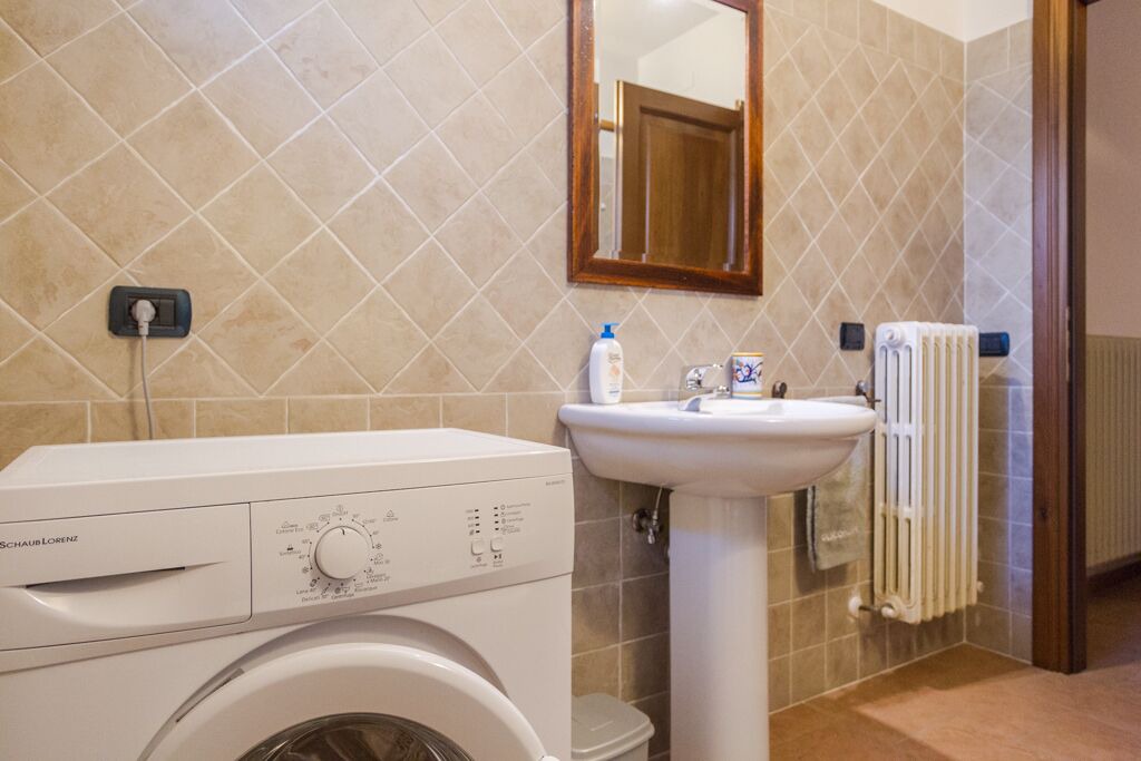 Photo of Bathroom in Todi