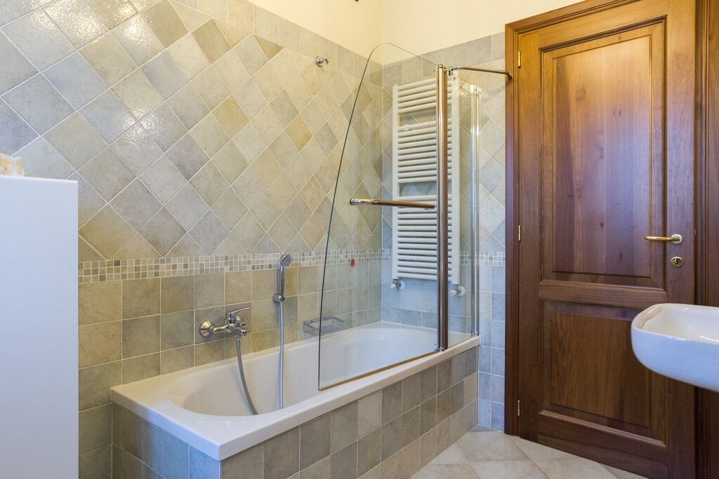 Photo of Bathroom in Todi