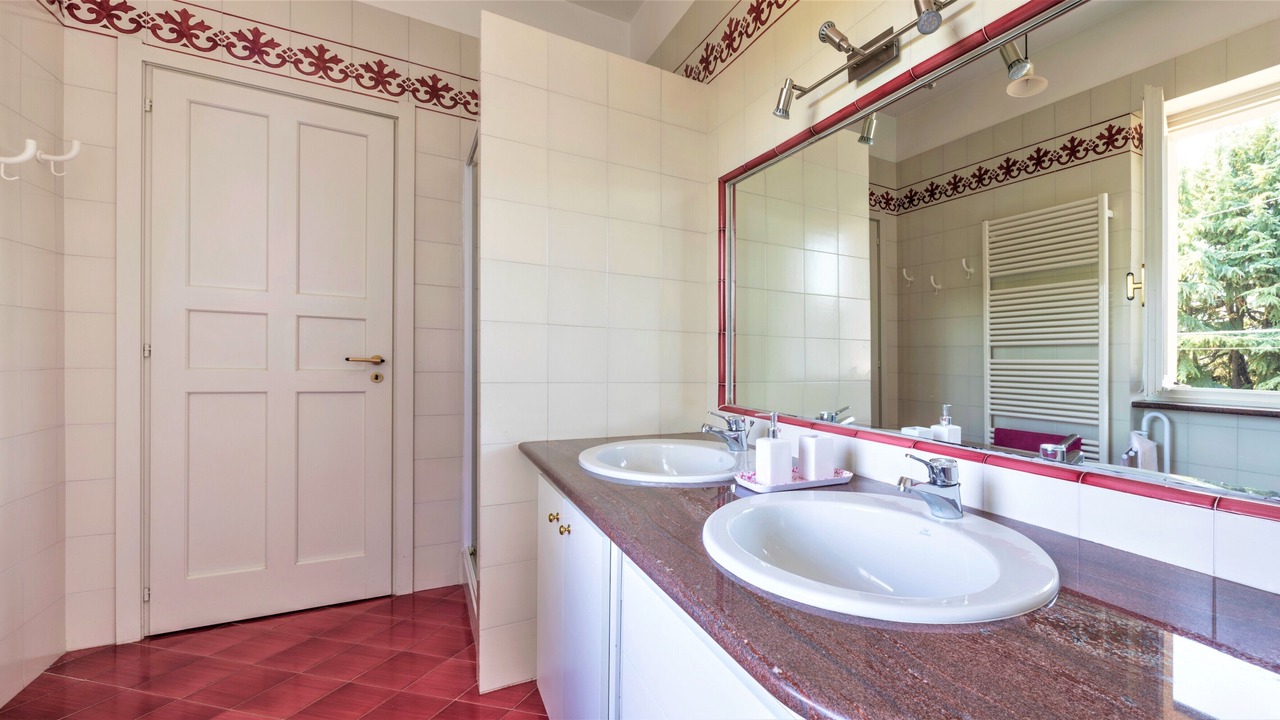 Photo of Bathroom in Scaparone