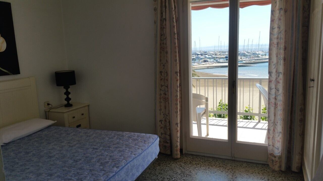Photo of Bedroom in Roses Town Center