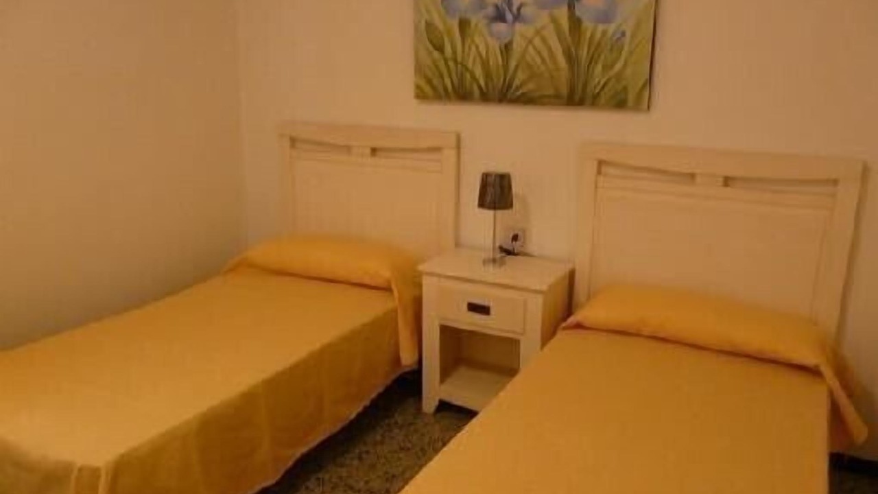 Photo of Bedroom in Roses Town Center