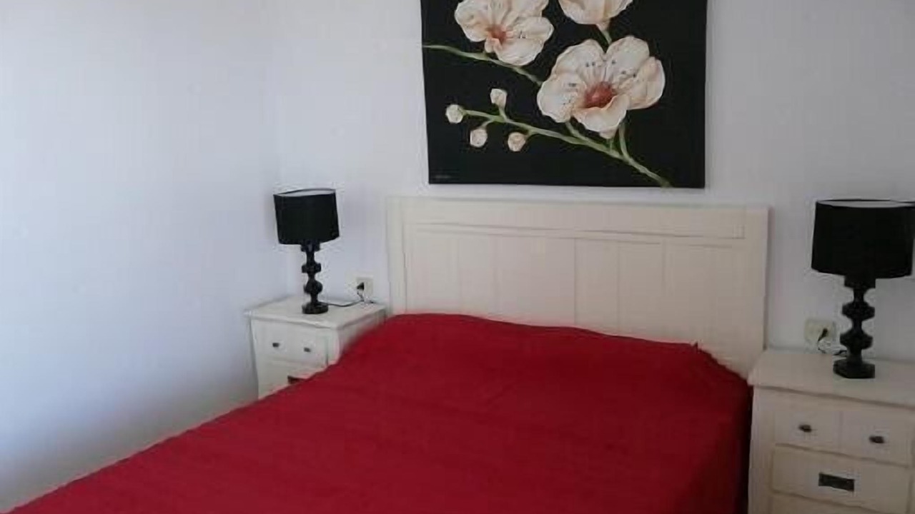 Photo of Bedroom in Roses Town Center