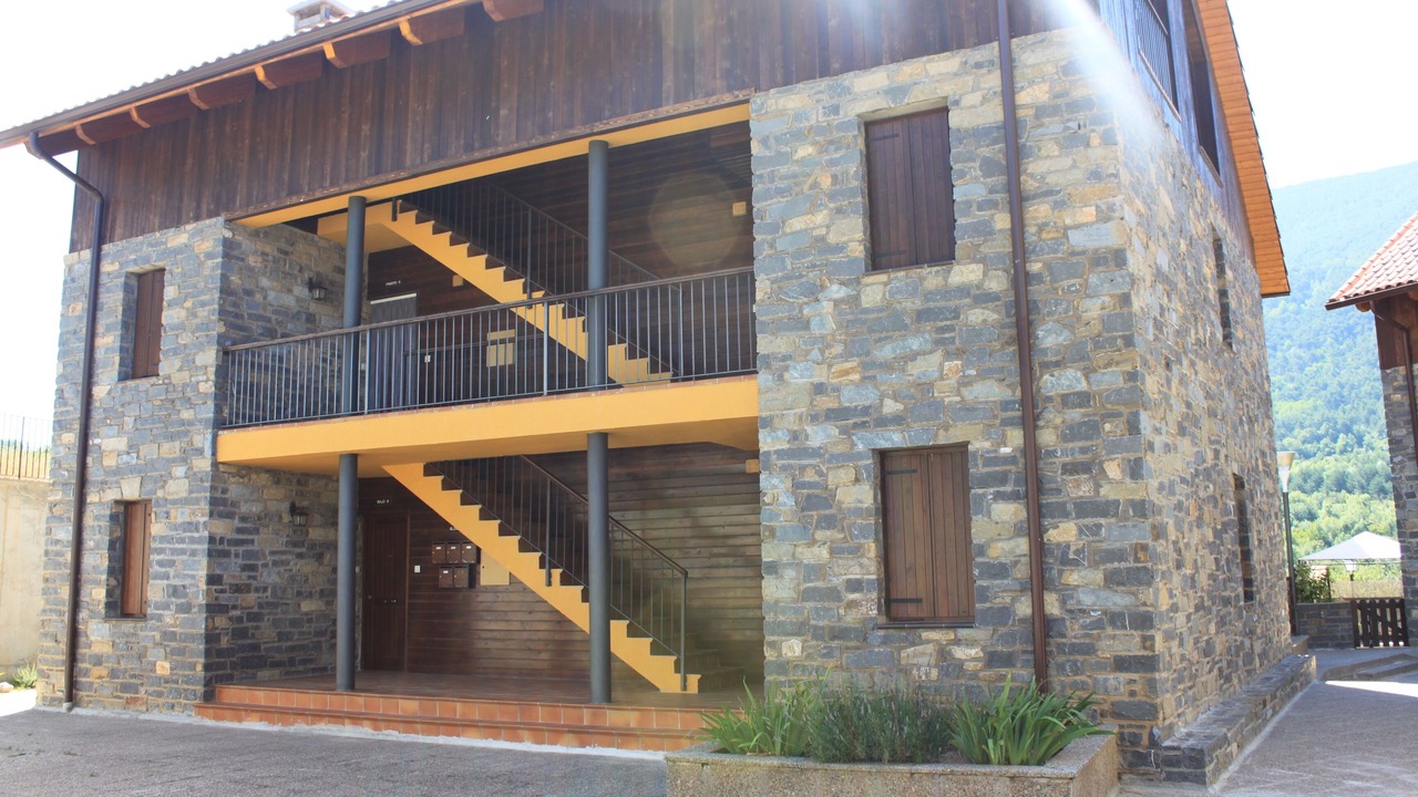 Photo of Outdoor in Gavin