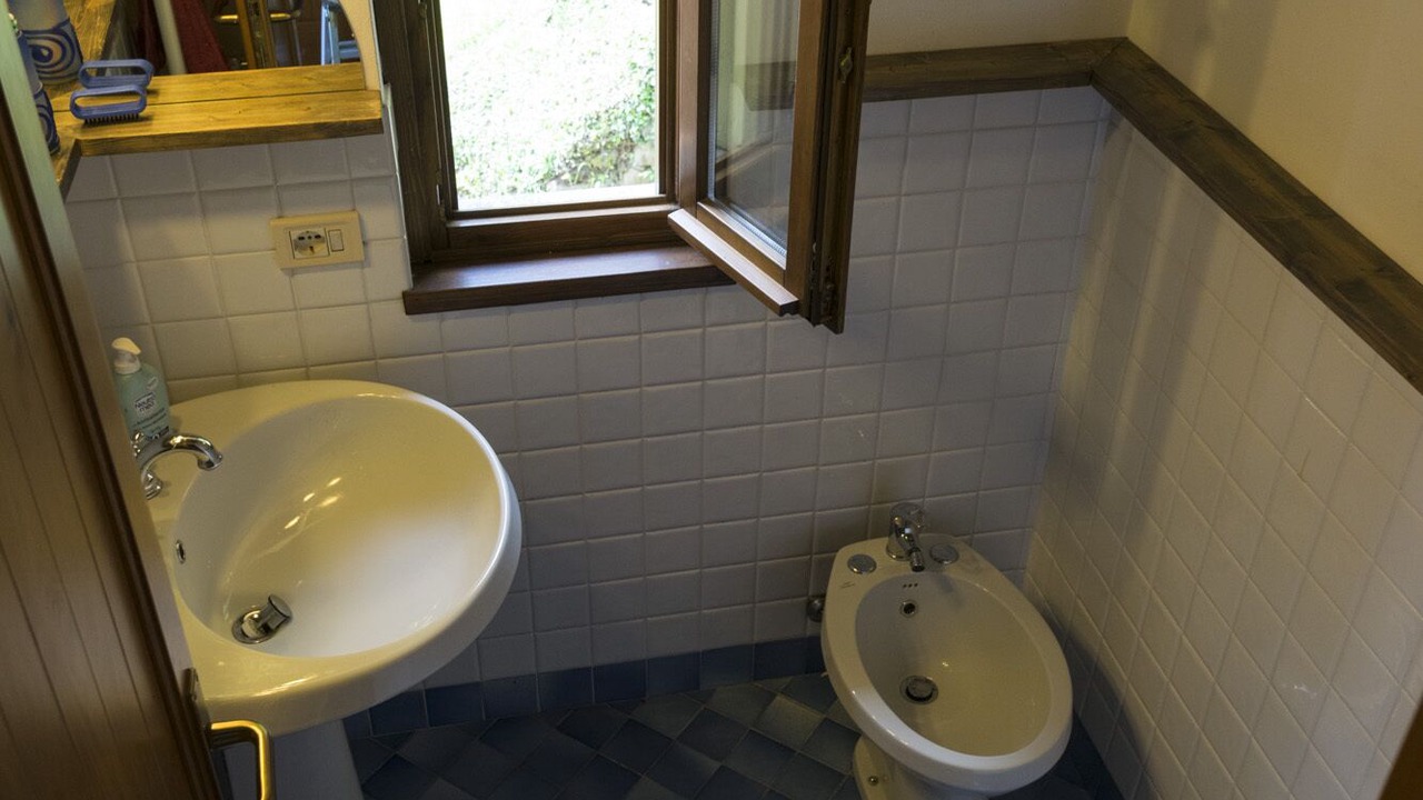 Photo of Bathroom in Belgirate