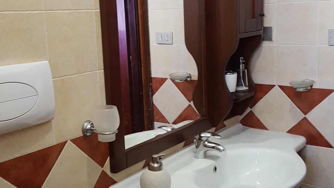 Photo of Bathroom in Laura