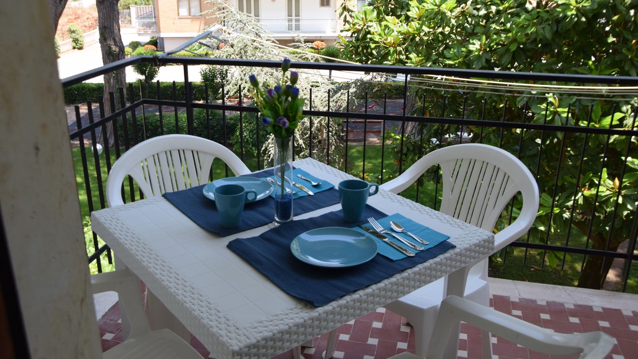 Photo of Outdoor in Laura
