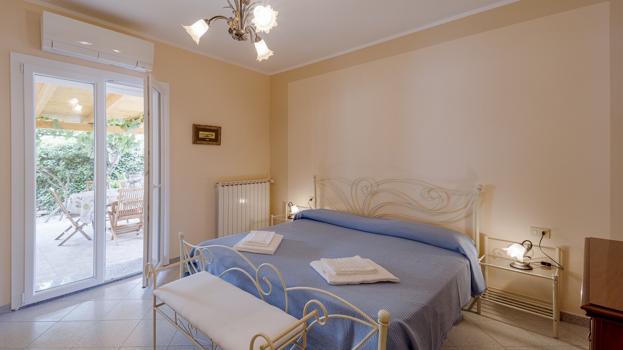 Photo of Bedroom in Borgomaro