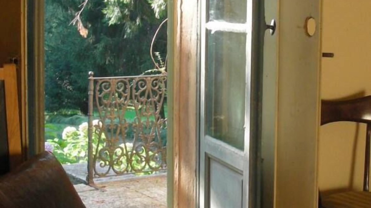 Photo of Others in Invorio