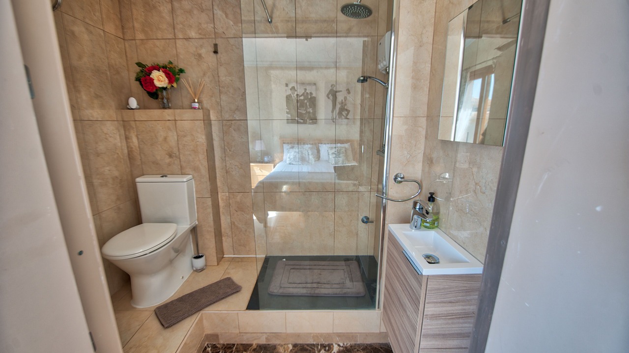 Photo of Bathroom in El Beal