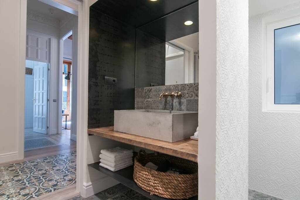 Photo of Bathroom in Eixample