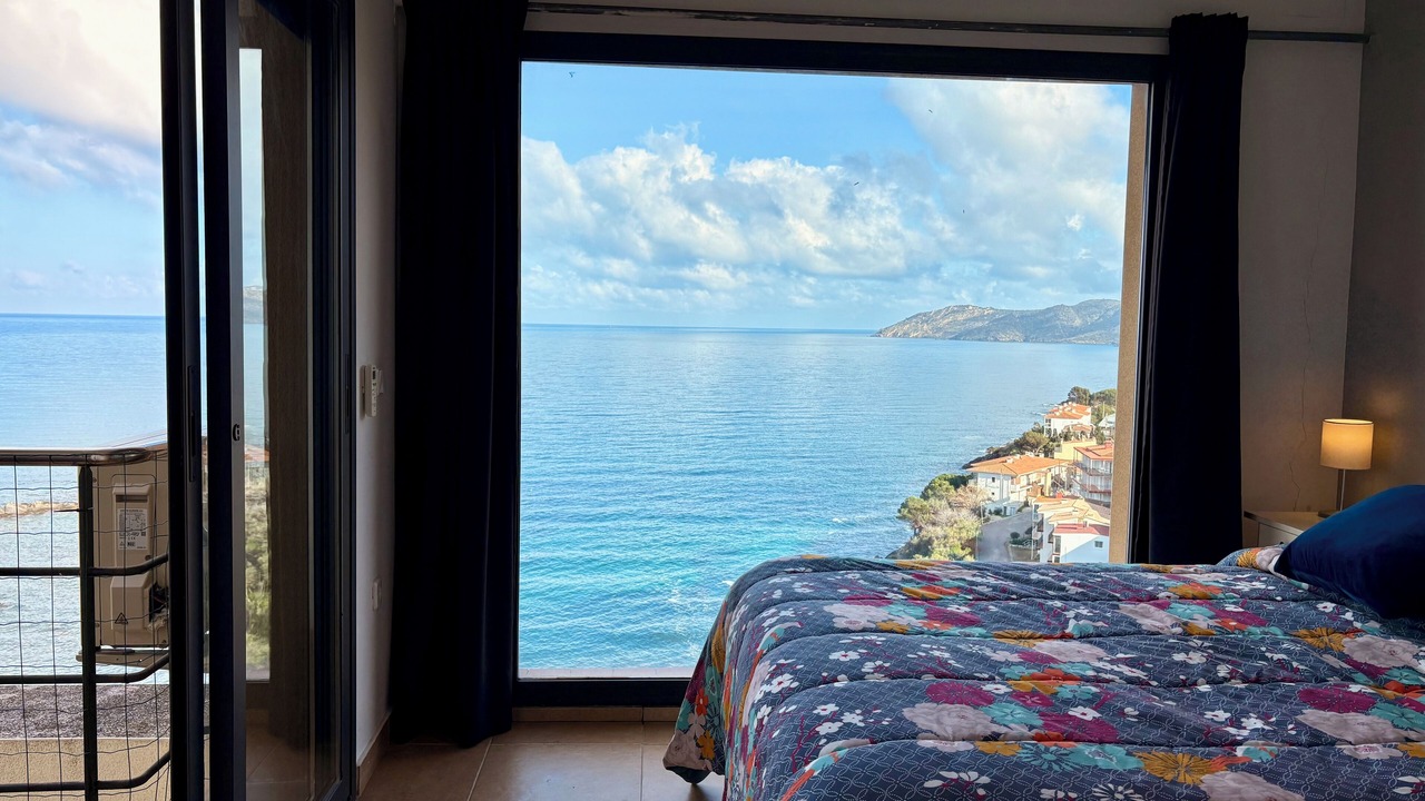 Photo of Bedroom in Llanca