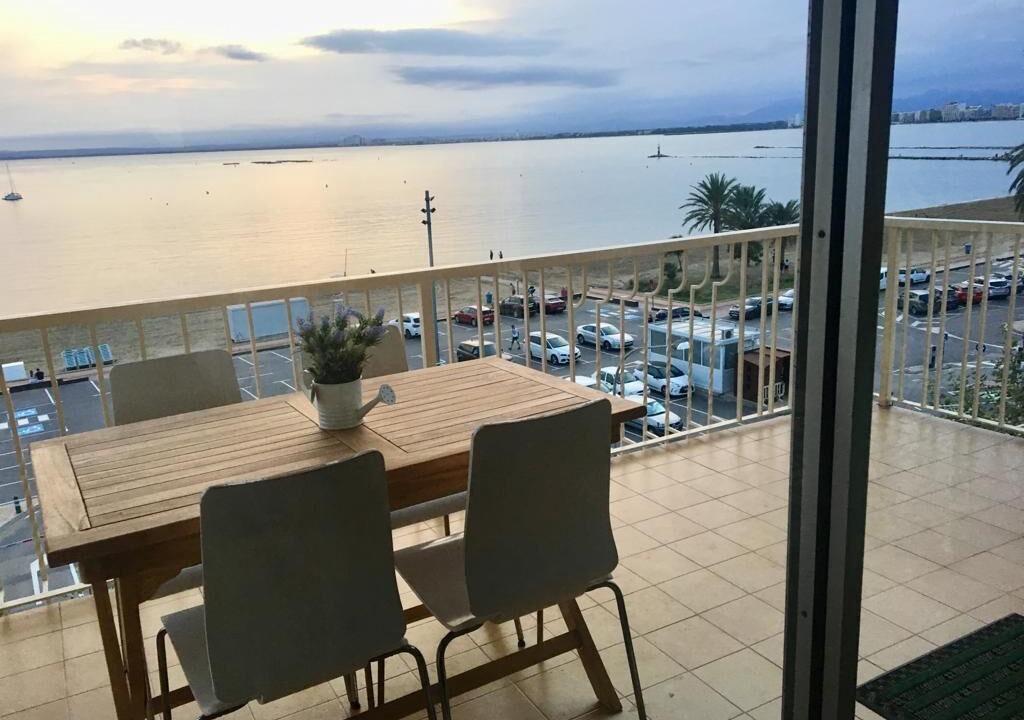 Photo of Outdoor in Roses Town Center