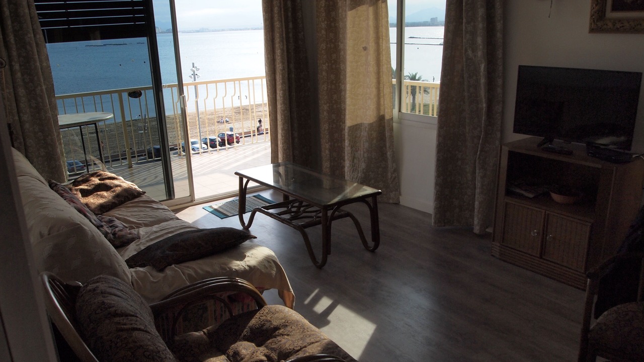 Photo of Livingroom in Roses Town Center