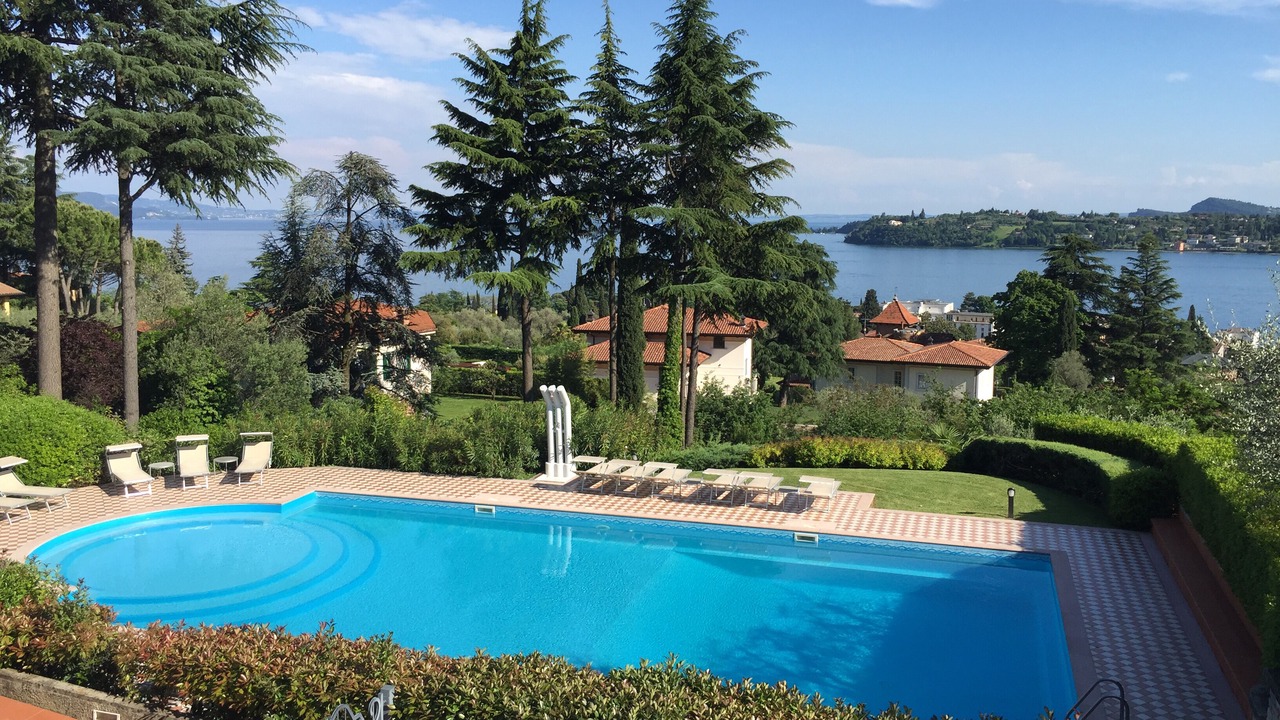 Photo of Outdoor in Morgnaga