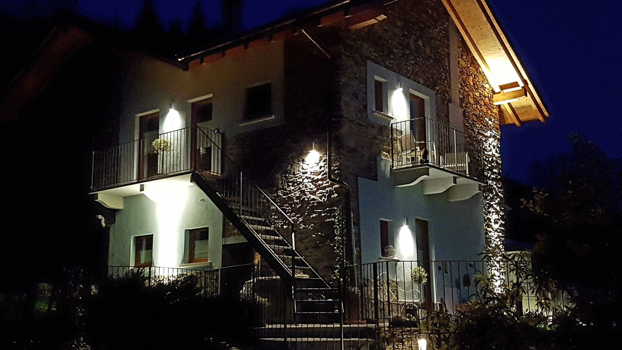 Photo of Outdoor in Crabbia