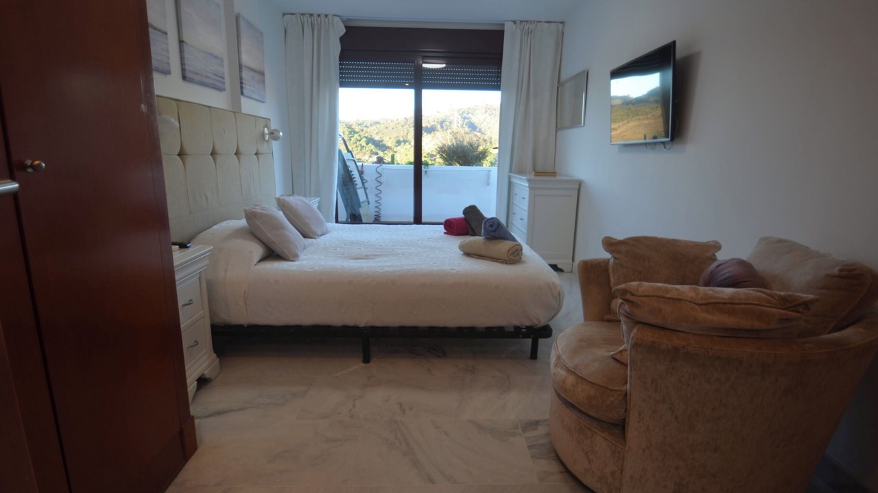 Photo of Bedroom in New Golden Mile