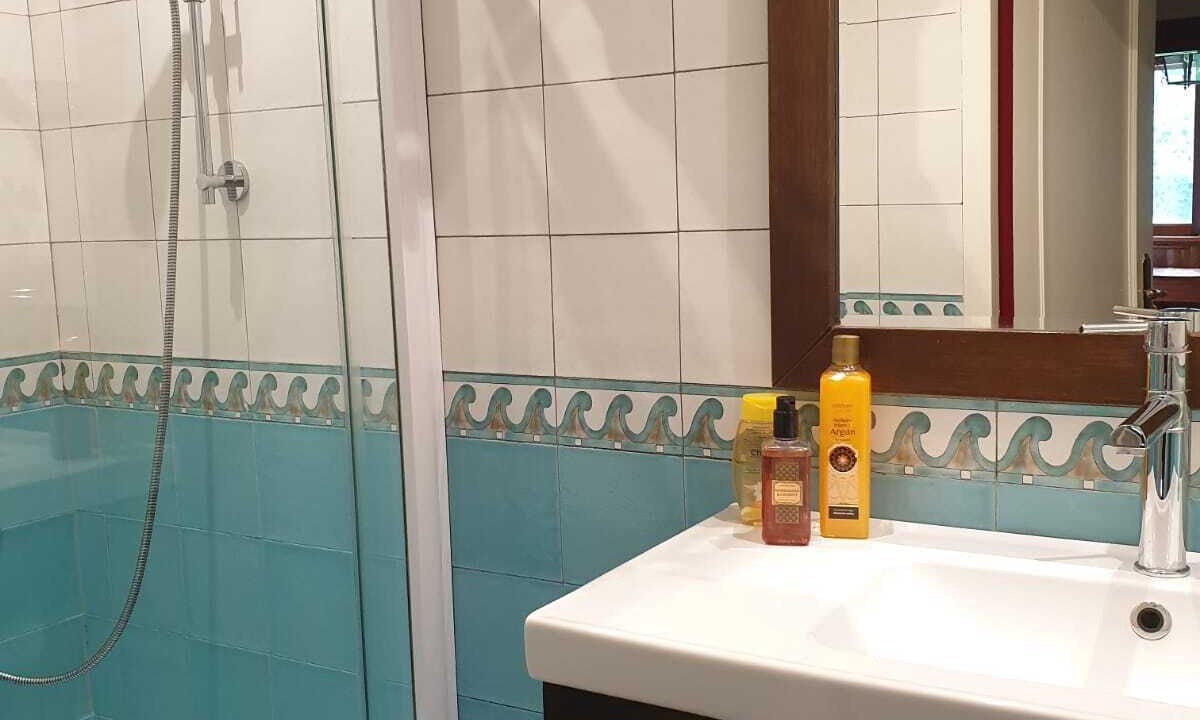 Photo of Bathroom in Cartes
