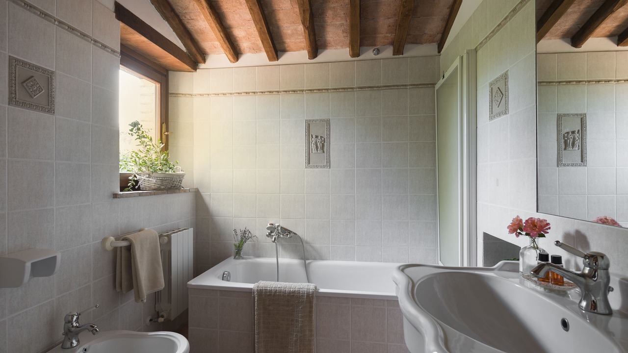 Photo of Bathroom in Todi