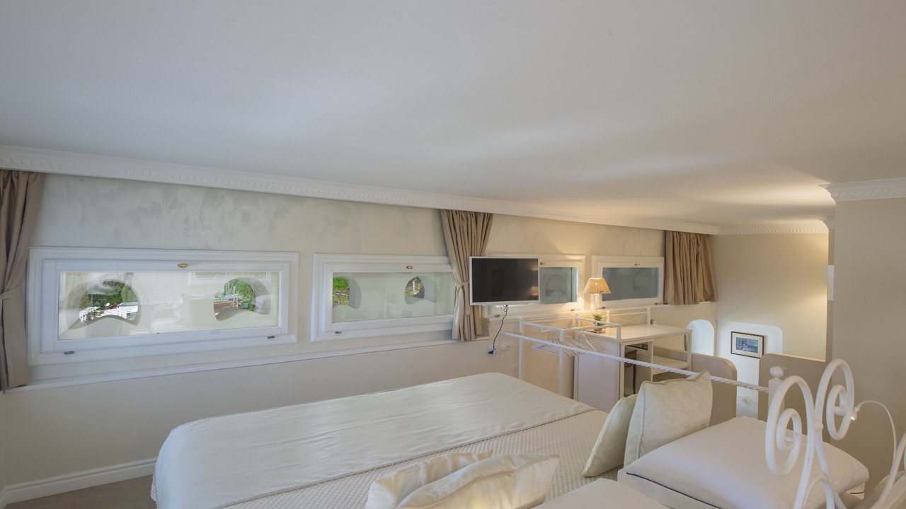 Photo of Bedroom in Pogerola