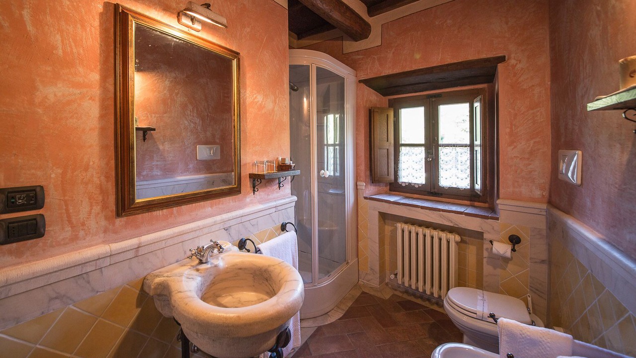 Photo of Bathroom in Gaiole in Chianti