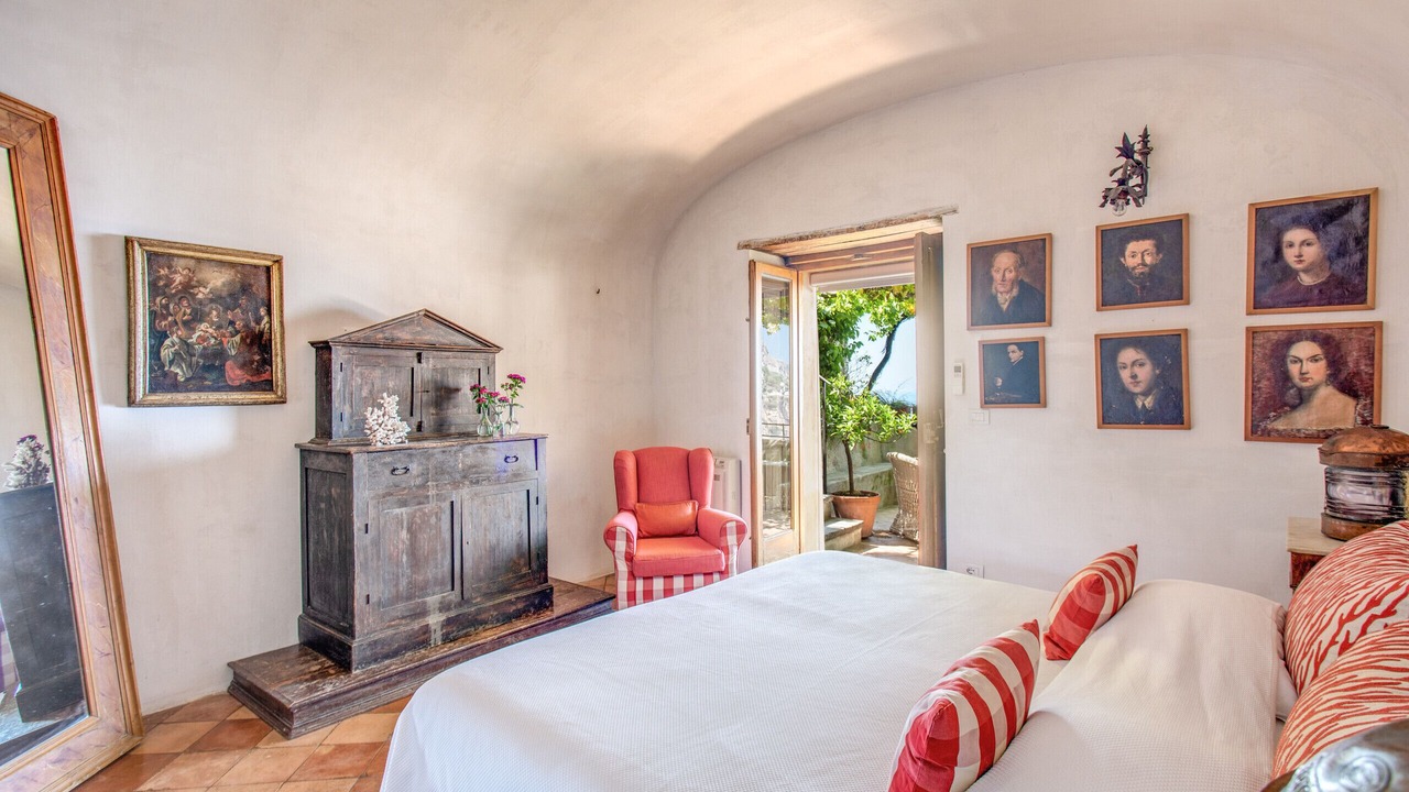 Photo of Bedroom in Montepertuso