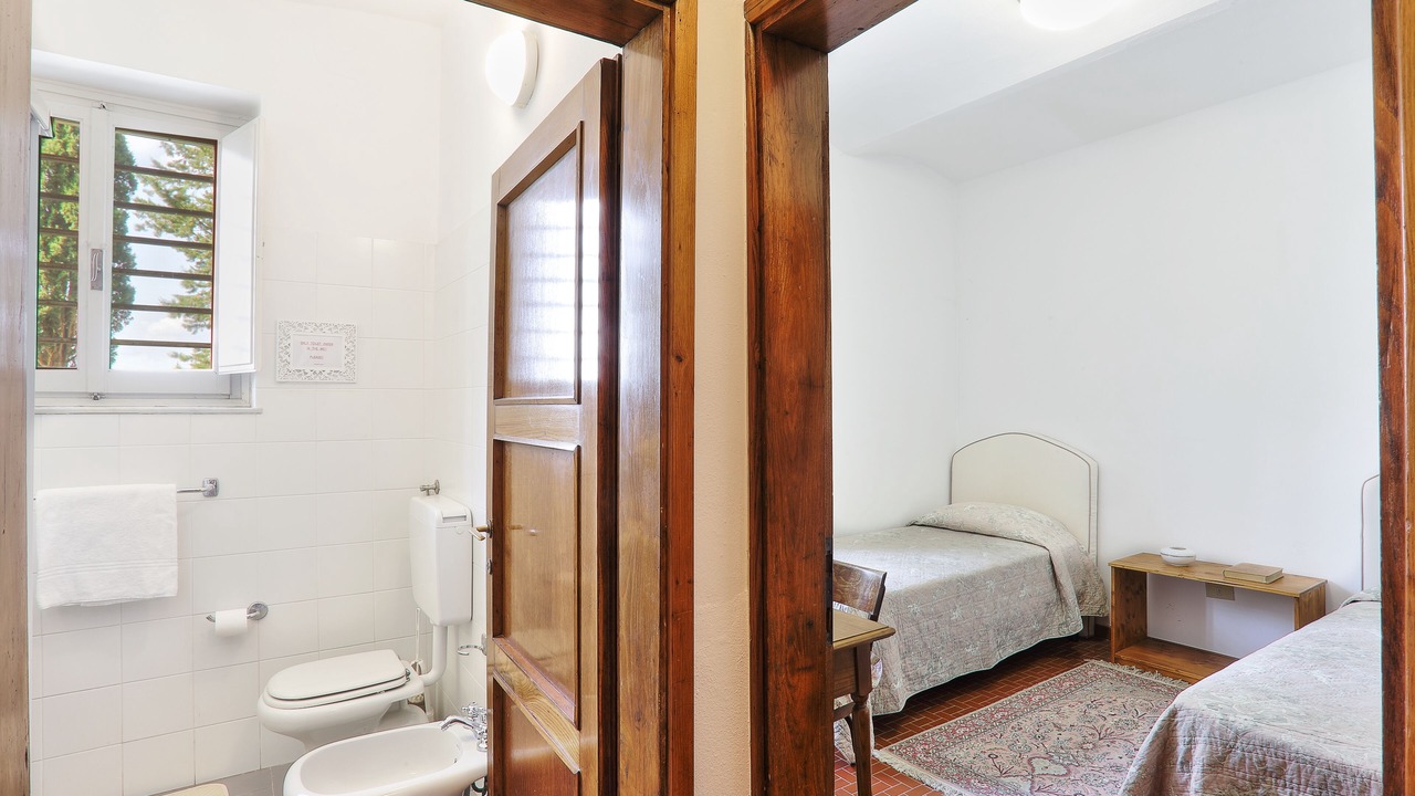 Photo of Bathroom in Toiano