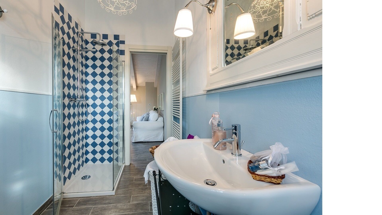 Photo of Bathroom in Roddi