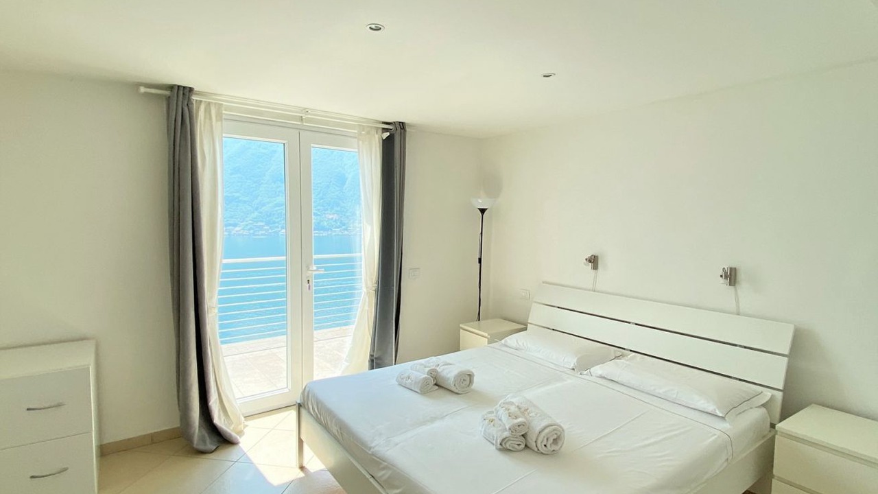 Photo of Bedroom in Colonno