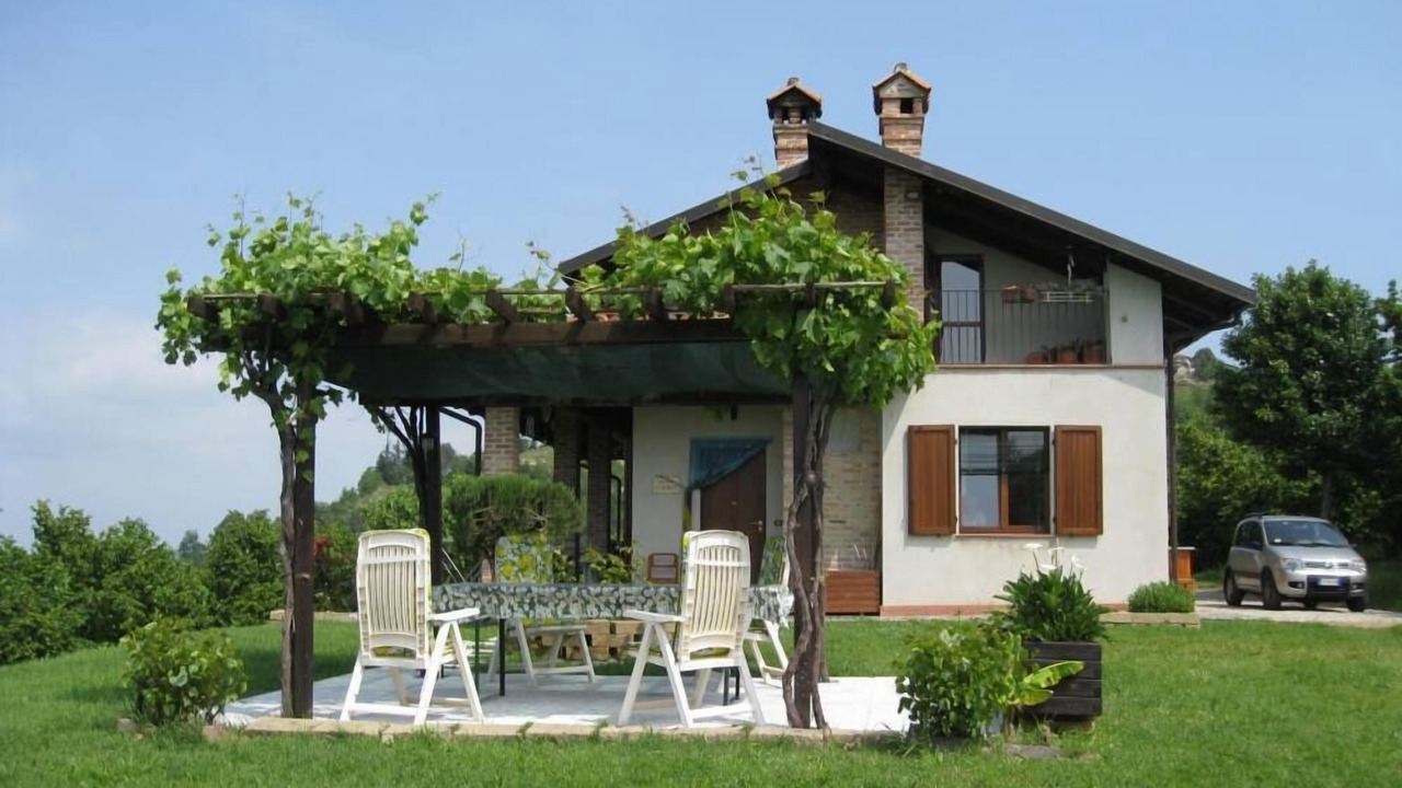 Photo of Outdoor in Sinio