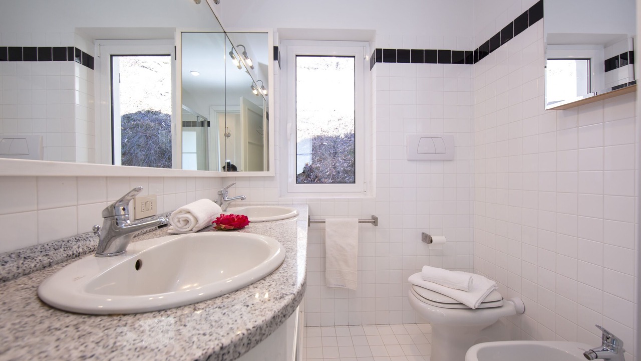Photo of Bathroom in Pollino