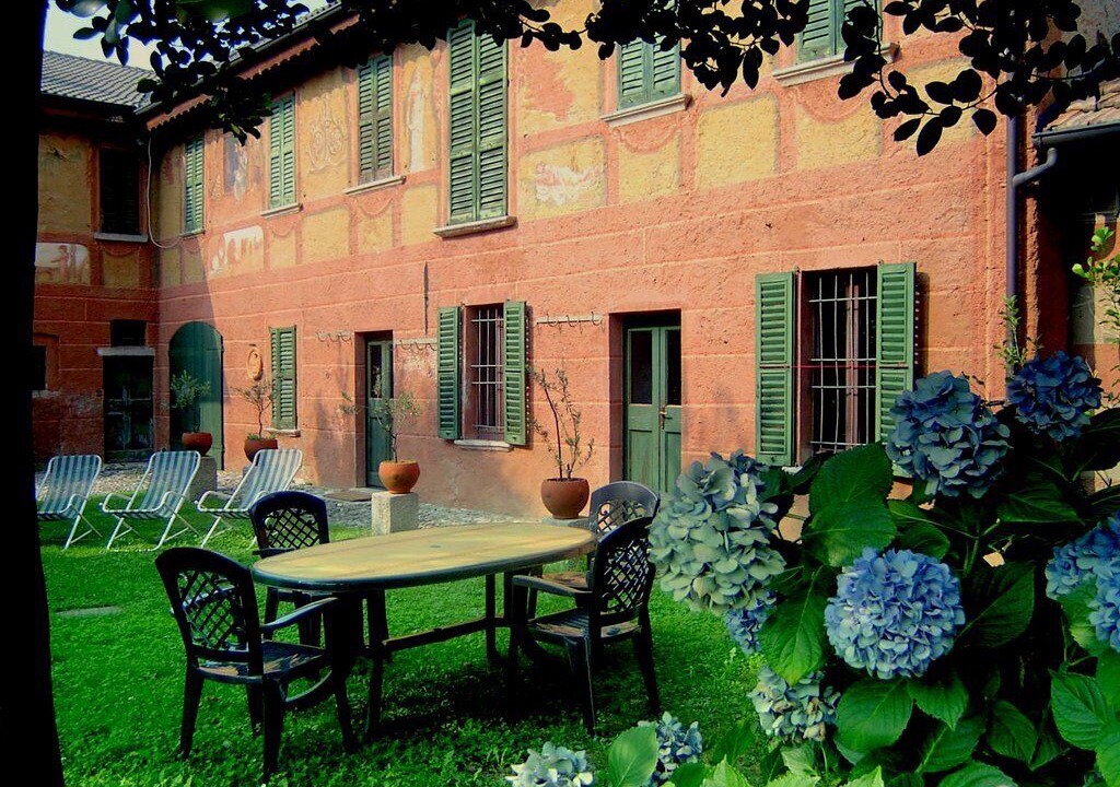 Photo of Outdoor in Crabbia