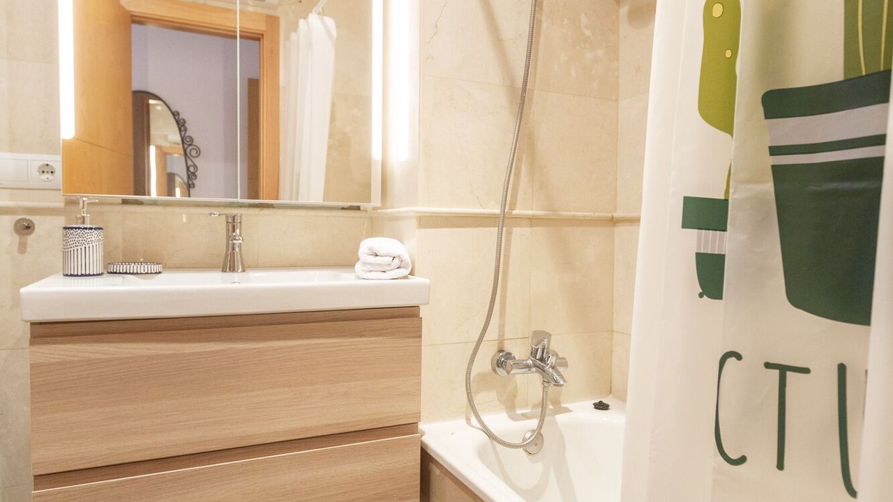 Photo of Bathroom in Retamar