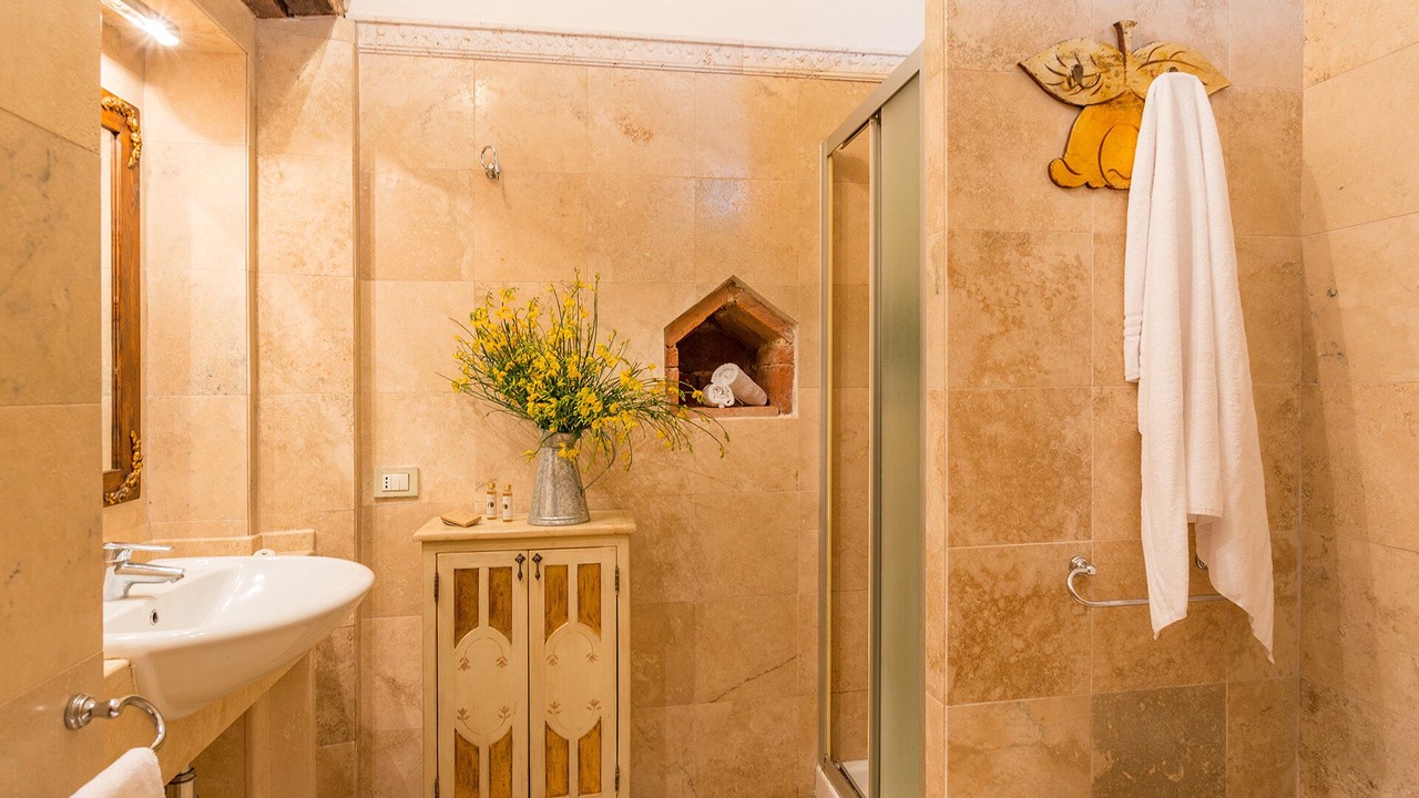 Photo of Bathroom in Torre A Castello