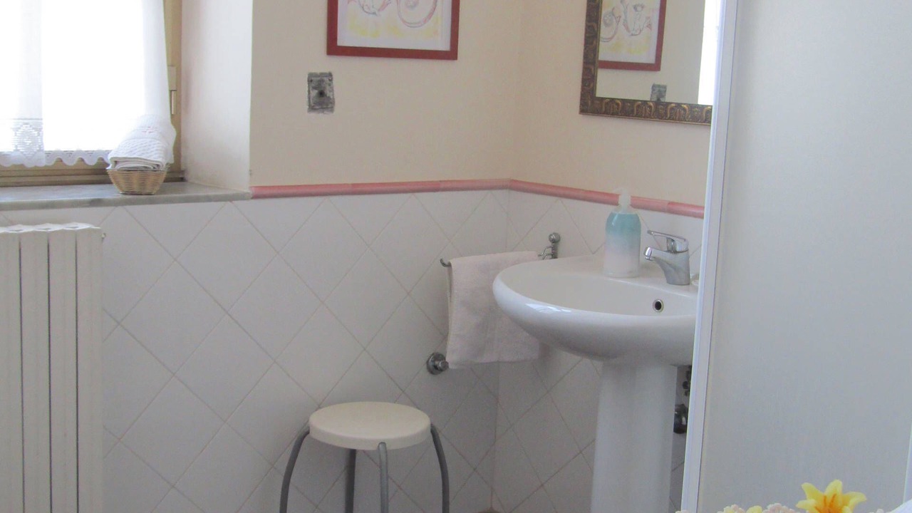 Photo of Bathroom in Ognina