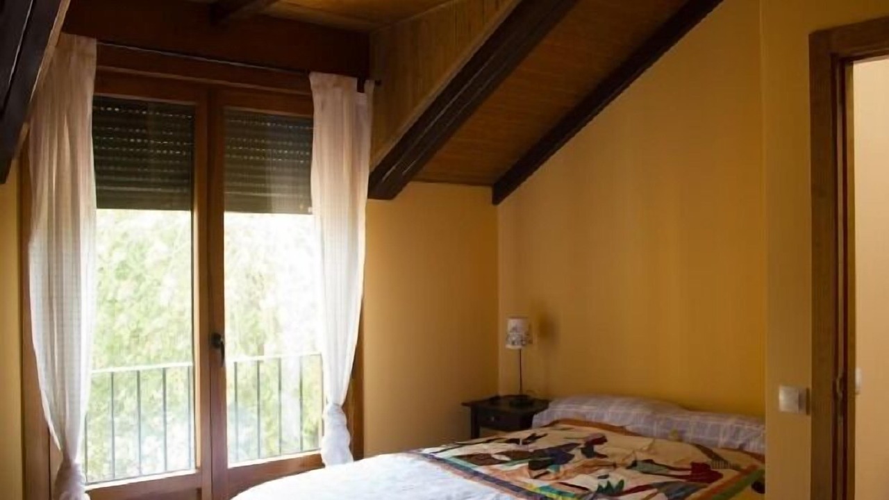 Photo of Bedroom in Navaluenga
