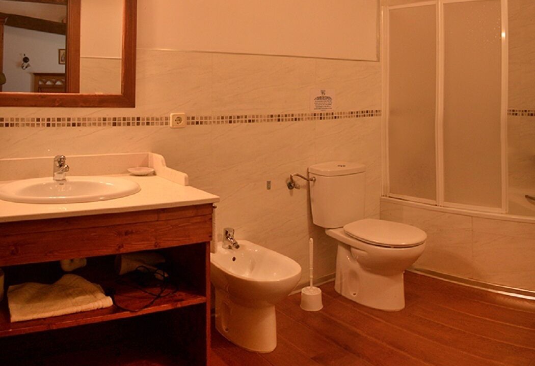 Photo of Bathroom in Erro